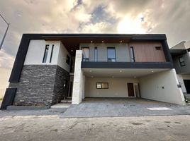 Maison 4 chambre à vendre à Santiago, Nuevo Leon, Santiago