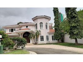 4 Bedroom House for sale in Parque Lefevre, Panama City, Parque Lefevre