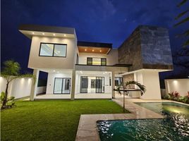 4 Bedroom House for sale in Tlayacapan, Morelos, Tlayacapan