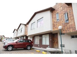 3 Bedroom House for sale in Conocoto, Quito, Conocoto