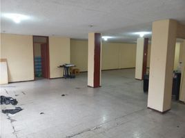 170 SqM Office for rent in Basilica of the National Vow, Quito, Quito, Quito