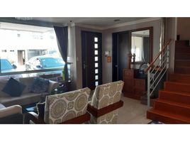 3 Bedroom House for sale in Conocoto, Quito, Conocoto