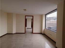 50 m² Office for rent in Bicentenario Park, Quito, Quito, Quito