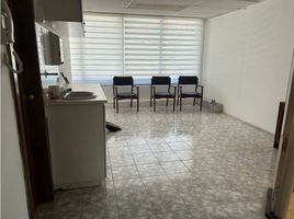 70 m² Office for rent in Ecuador, Quito, Quito, Pichincha, Ecuador