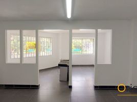 36 m² Office for rent in Parque de los Pies Descalzos, Medellín, Medellín