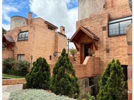 4 Habitación Casa en venta en Centro Comercial La Querencia, Bogotá, Bogotá