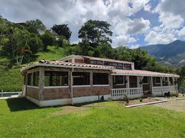 4 Habitación Casa en venta en Copacabana, Antioquia, Copacabana