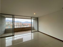 3 Bedroom Apartment for sale in Bare Foot Park (Parque de los Pies Descalzos), Medellin, Medellin