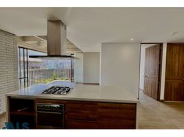 3 Bedroom Apartment for sale in Bare Foot Park (Parque de los Pies Descalzos), Medellin, Medellin