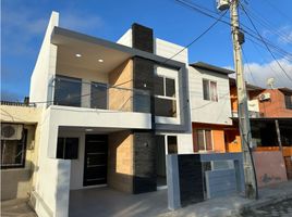 3 Bedroom House for sale in Manta, Manabi, Manta, Manta