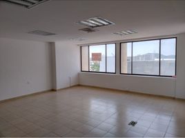 61 m2 Office for rent in Magdalena, Santa Marta, Magdalena