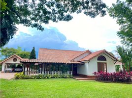 3 Habitación Villa en venta en Cali, Valle Del Cauca, Cali