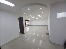 100 SqM Office for sale in Colombia, Bogota, Cundinamarca, Colombia