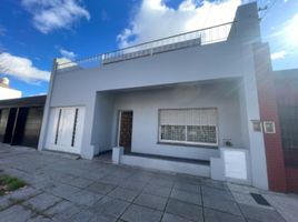 2 Bedroom House for sale in Tres De Febrero, Buenos Aires, Tres De Febrero