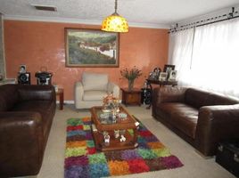 4 Bedroom House for sale in Bogota, Cundinamarca, Bogota