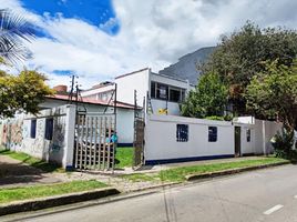 3 Bedroom House for sale in Bogota, Cundinamarca, Bogota