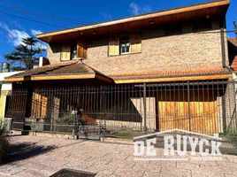 4 Bedroom House for sale in Quilmes, Buenos Aires, Quilmes