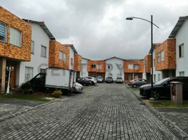 3 Schlafzimmer Haus zu verkaufen in Conocoto, Pichincha, Conocoto