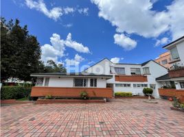 5 Bedroom Villa for sale in Templo Bogotá Colombia, Bogota, Bogota