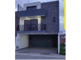 4 Bedroom House for sale in San Jeronimo Tecuanipan, Puebla, San Jeronimo Tecuanipan