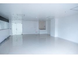 980 m² Office for rent in Mina De Sal De Nemocón, Bogotá, Bogotá