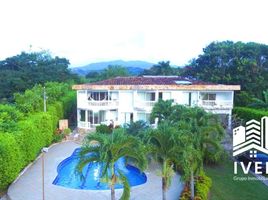 6 Schlafzimmer Appartement zu verkaufen in Tulcan, Carchi, Tulcan, Tulcan, Carchi, Ecuador