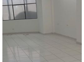 590 SqM Office for rent in Basilica of the National Vow, Quito, Quito, Quito