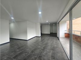 4 Habitación Apartamento en venta en Colombia, Envigado, Antioquia, Colombia