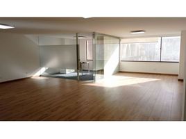 84 SqM Office for rent in Templo Bogotá Colombia, Bogota, Bogota