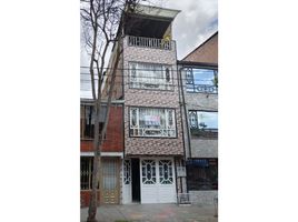 4 Bedroom House for sale in Bogota, Cundinamarca, Bogota