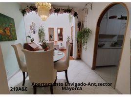 4 Habitación Villa en venta en Envigado, Antioquia, Envigado