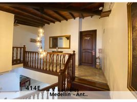 7 Bedroom House for sale in Bare Foot Park (Parque de los Pies Descalzos), Medellin, Medellin