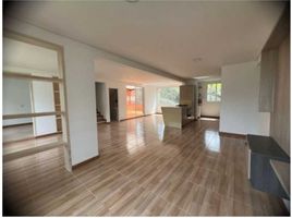 4 Habitación Villa en venta en Envigado, Antioquia, Envigado