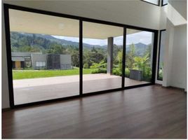 3 Bedroom Villa for sale in Bare Foot Park (Parque de los Pies Descalzos), Medellin, Medellin