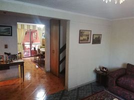 4 Bedroom House for sale in Santiago, Puente Alto, Cordillera, Santiago