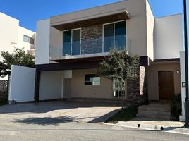 4 Habitación Casa en venta en Monterrey, Nuevo León, Monterrey