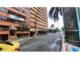 82 SqM Office for rent in River View Park, Cali, Cali