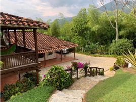 7 Bedroom Villa for sale in Bare Foot Park (Parque de los Pies Descalzos), Medellin, Medellin