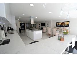 4 Bedroom House for sale in Bogota, Cundinamarca, Bogota