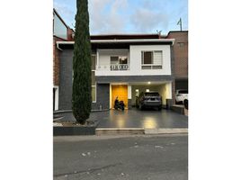 5 Habitación Villa en venta en Envigado, Antioquia, Envigado