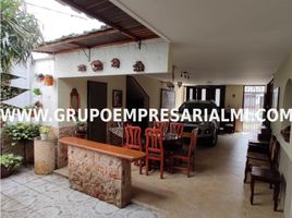 4 Bedroom Villa for sale in Centro Comercial Unicentro Medellin, Medellin, Medellin