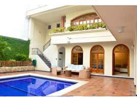 7 Bedroom Villa for sale in Palmetto Plaza Shopping Mall, Cali, Cali