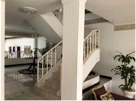 7 Bedroom House for sale in Palmetto Plaza Shopping Mall, Cali, Cali