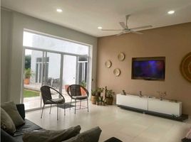 4 Habitación Casa en venta en La Mesa, Cundinamarca, La Mesa