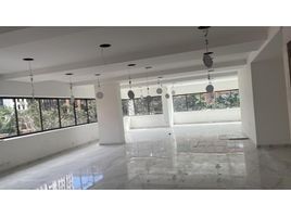 291.37 m² Office for rent in Colombia, Bogotá, Cundinamarca, Colombia