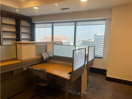 235 SqM Office for rent in Cundinamarca, Bogota, Cundinamarca