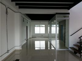 150 m² Office for rent in Centro Comercial Unicentro Medellin, Medellín, Medellín