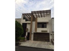 7 Bedroom House for sale in Palmetto Plaza Shopping Mall, Cali, Cali