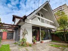 4 Bedroom House for sale in Santiago, San Jode De Maipo, Cordillera, Santiago