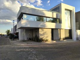 4 Bedroom House for sale in Zapopan, Jalisco, Zapopan, Jalisco